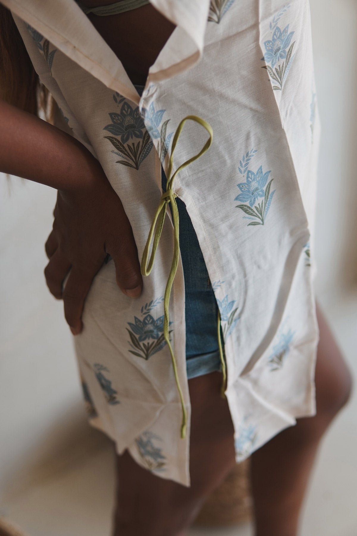 Breeze Kimono ~ Bush Blossom